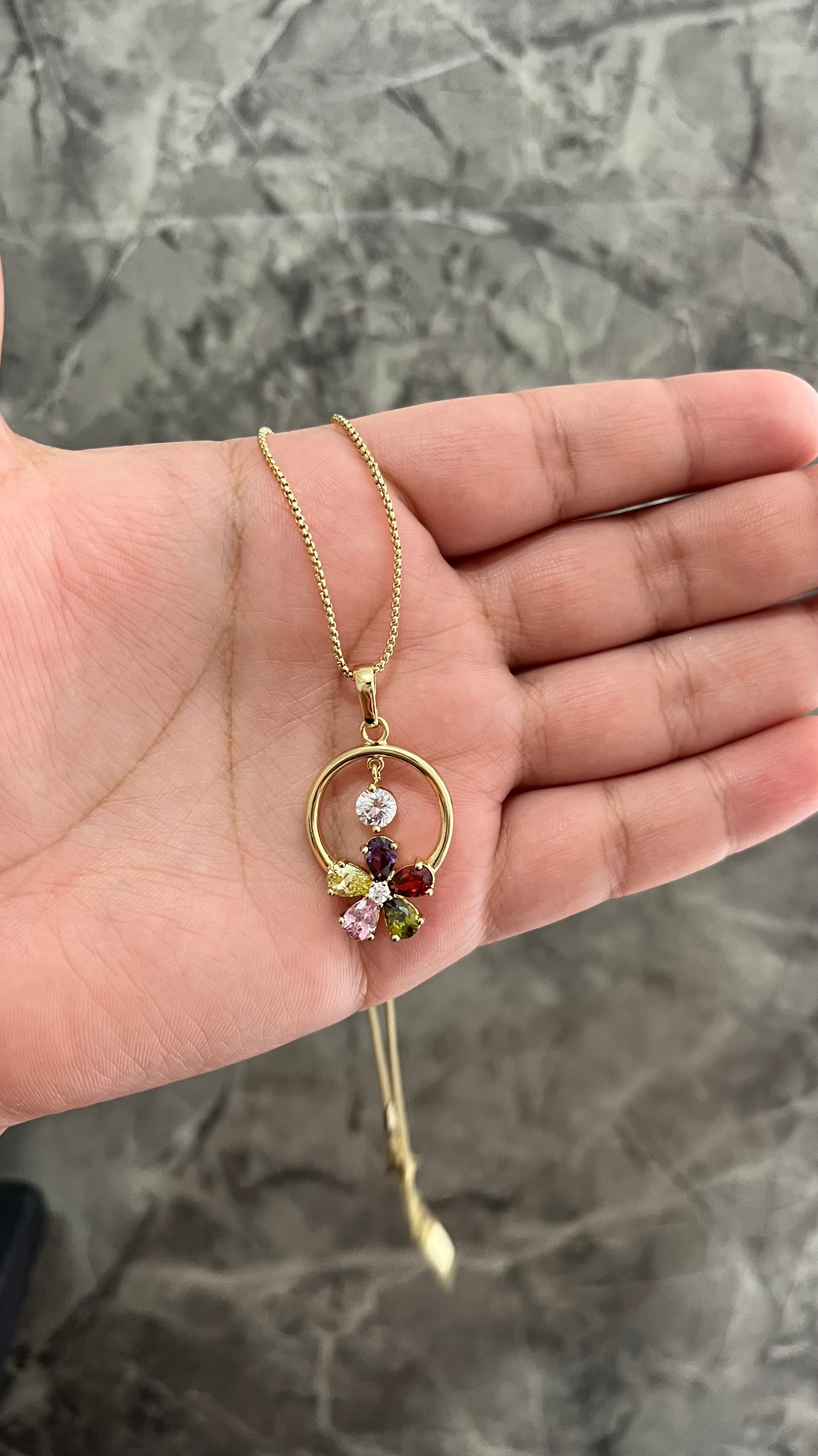 Cadenita de flor